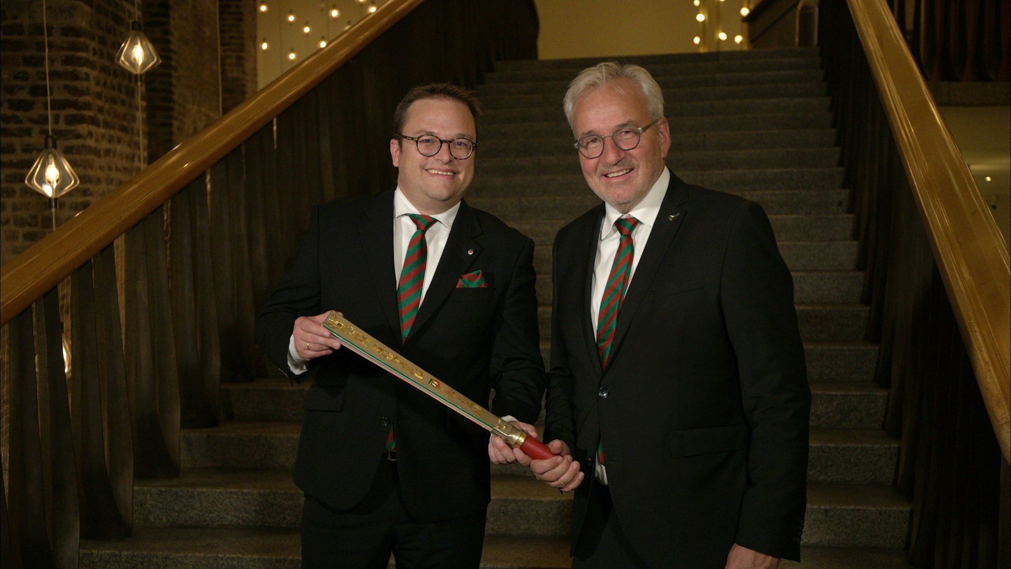 Staffelübergabe von Hans Kölschbach (r.) an Björn Braun.