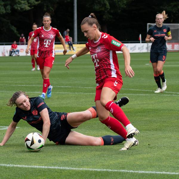 Cologne, Germany, August 17th 2024 Ilse van der Zanden 22 Utrecht and Dora Zeller 19 Köln in action during the friendly match between 1. FC Köln and Utrecht at RheinEnergieSportpark Rasenplatz, Germnay. Qianru Zhang / SPP Qianru Zhang / SPP PUBLICATIONxNOTxINxBRAxMEX Copyright: xQianruxZhangx/xSPPx spp-en-QiZhSp-DSC_4062-Enhanced-NR