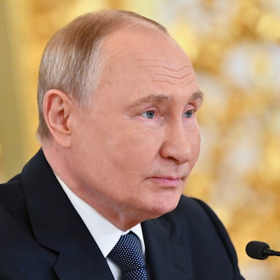 Der russische Präsident Wladimir Putin spricht während eines Treffens im Kreml. (Archivbild)