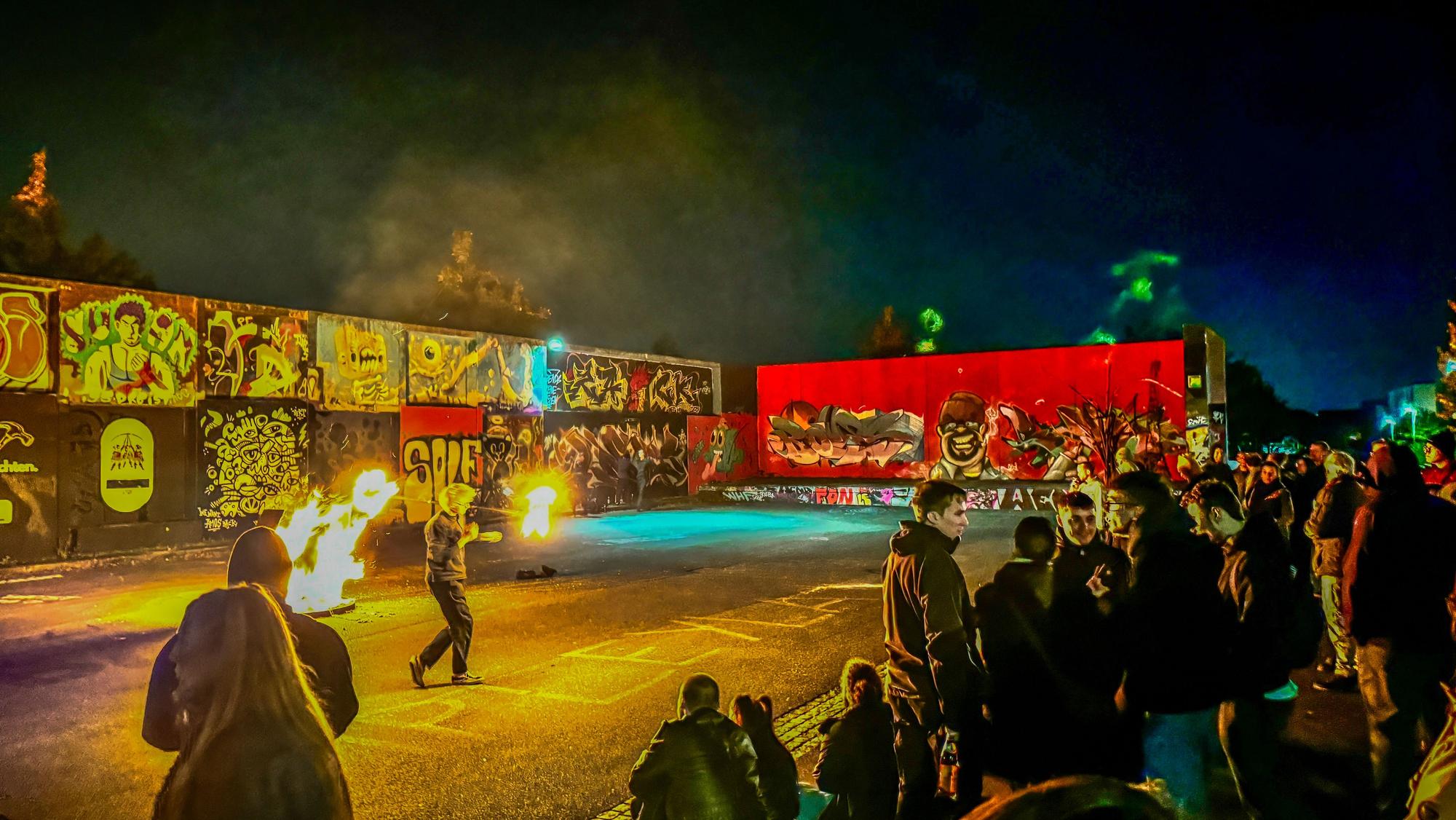 Feuerjonglage am Kulturausbesserungswerk.
