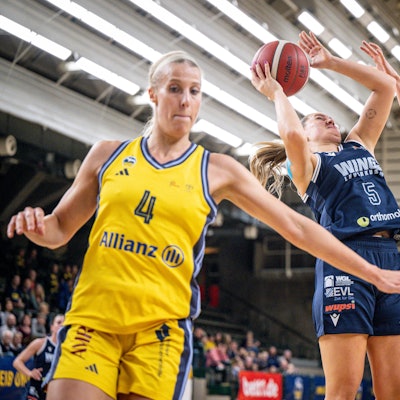 Basketball Berlin 12.10.2024 Saison 2024 / 2025 Toyota DBBL / 1. Bundesliga Frauen Alba Berlin - Wings Leverkusen Ligita Tamutyte Leverkusen, No.05 *** Basketball Berlin 12 10 2024 Season 2024 2025 Toyota DBBL 1 Bundesliga Women Alba Berlin Wings Leverkusen Ligita Tamutyte Leverkusen, No 05