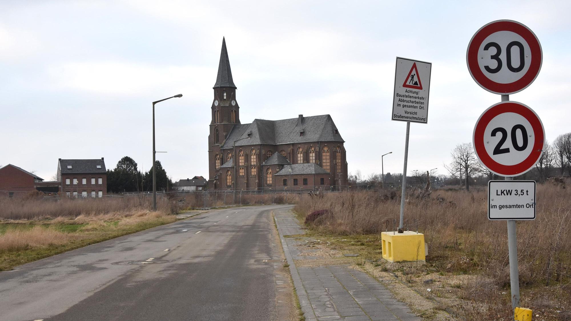 Das Foto zeigt die Kirche in Manheim-Alt.