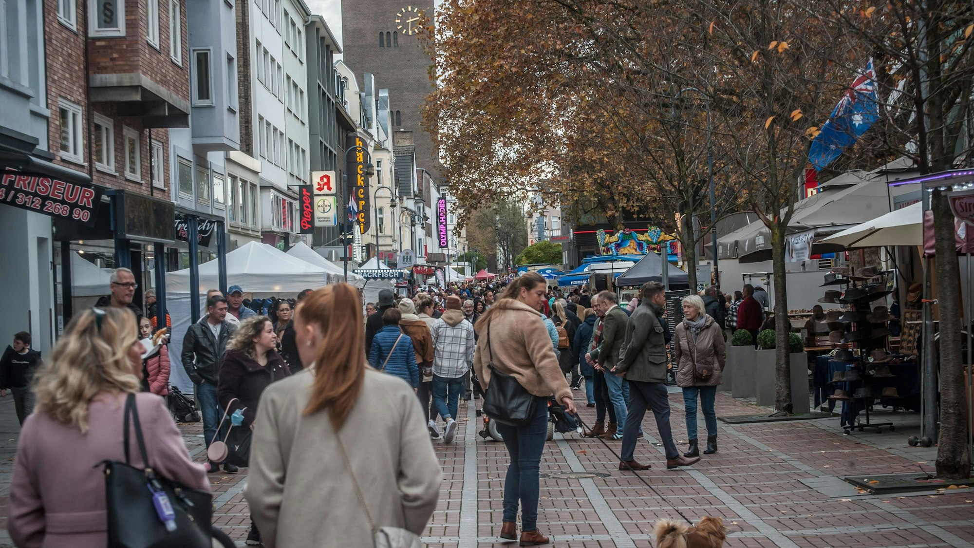 City Leverkusen Verkaufsoffener Sonntag am 31.10.2021 Foto: Ralf Krieger