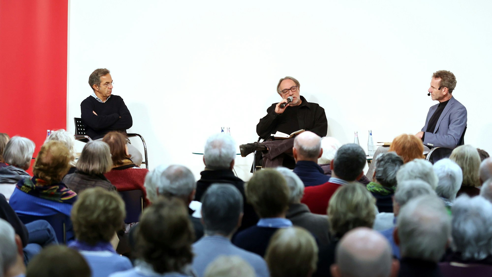 Navid Kermani und Natan Sznaider diskutieren mit Joachim Frank in dessen Talkreihe frank&frei