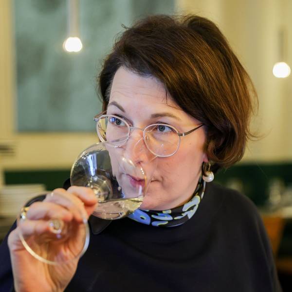 Sommelière Romana Echensperger beim Weintest