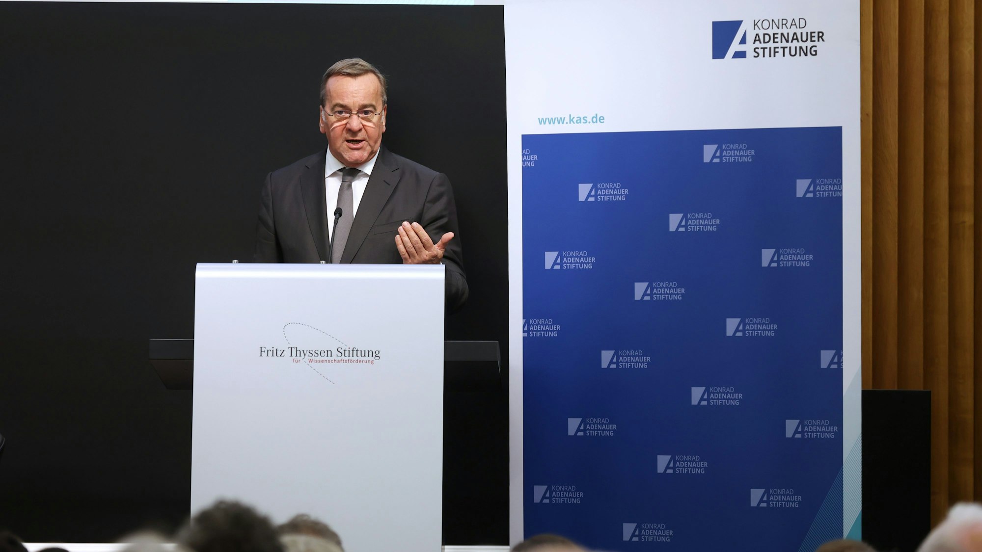 Pistorius ist sich sicher, dass sich auf Basis der Freiwilligkeit pro Jahr genügend zusätzliche Soldaten und Soldatinnen rekrutieren lasse.