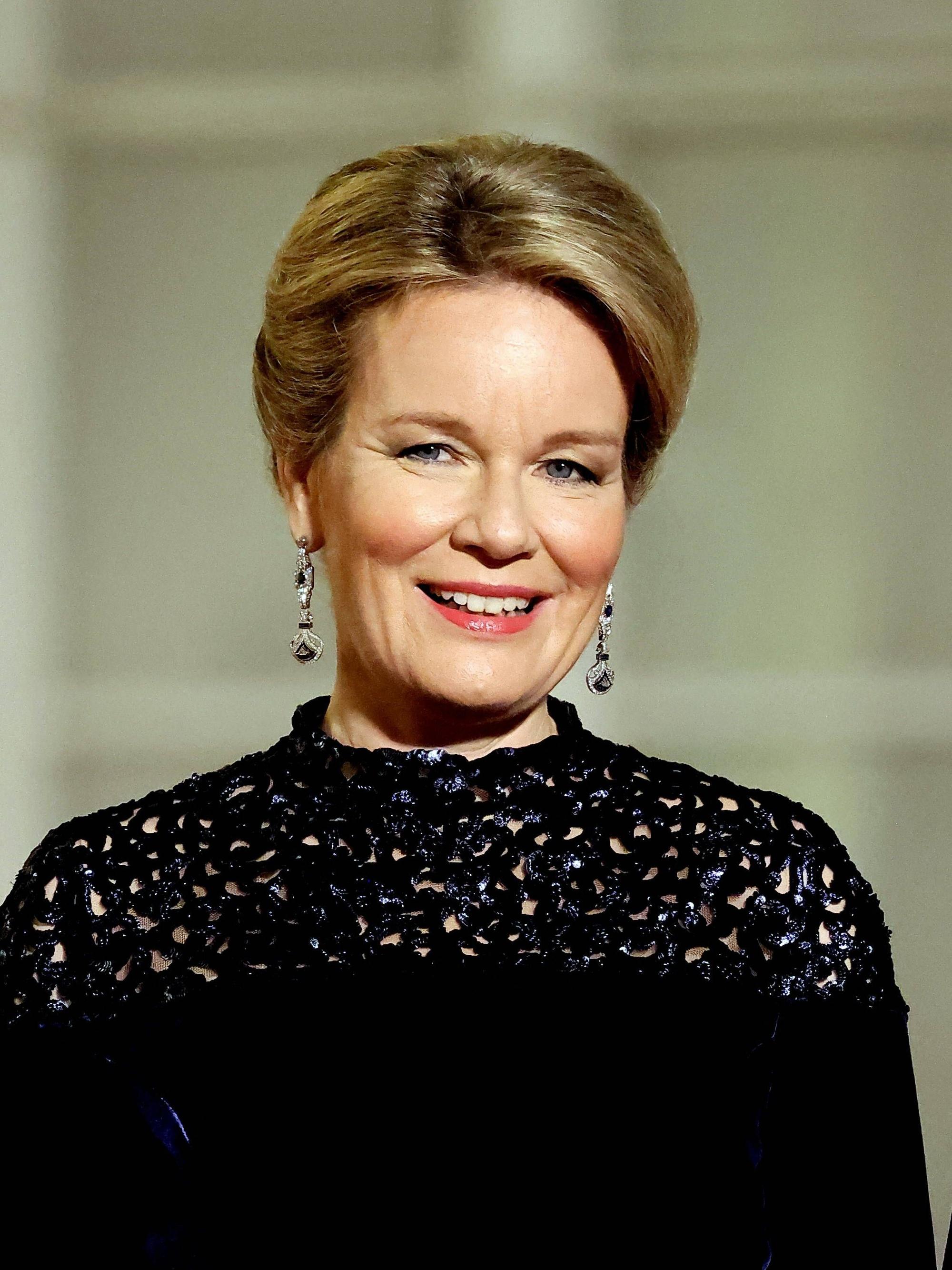 Königin Mathilde beim Staatsbankett im Pariser Élysée-Palast.