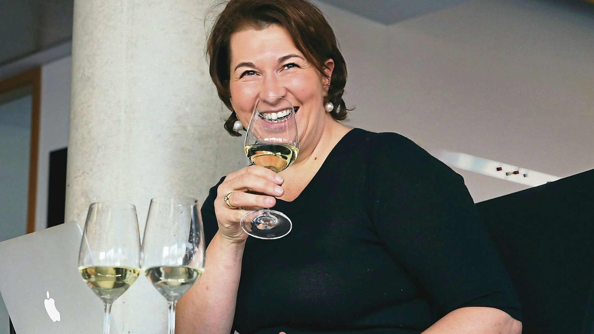 Weintest in der Redaktion des „Kölner Stadt-Anzeiger“ mit Romana Echensperger