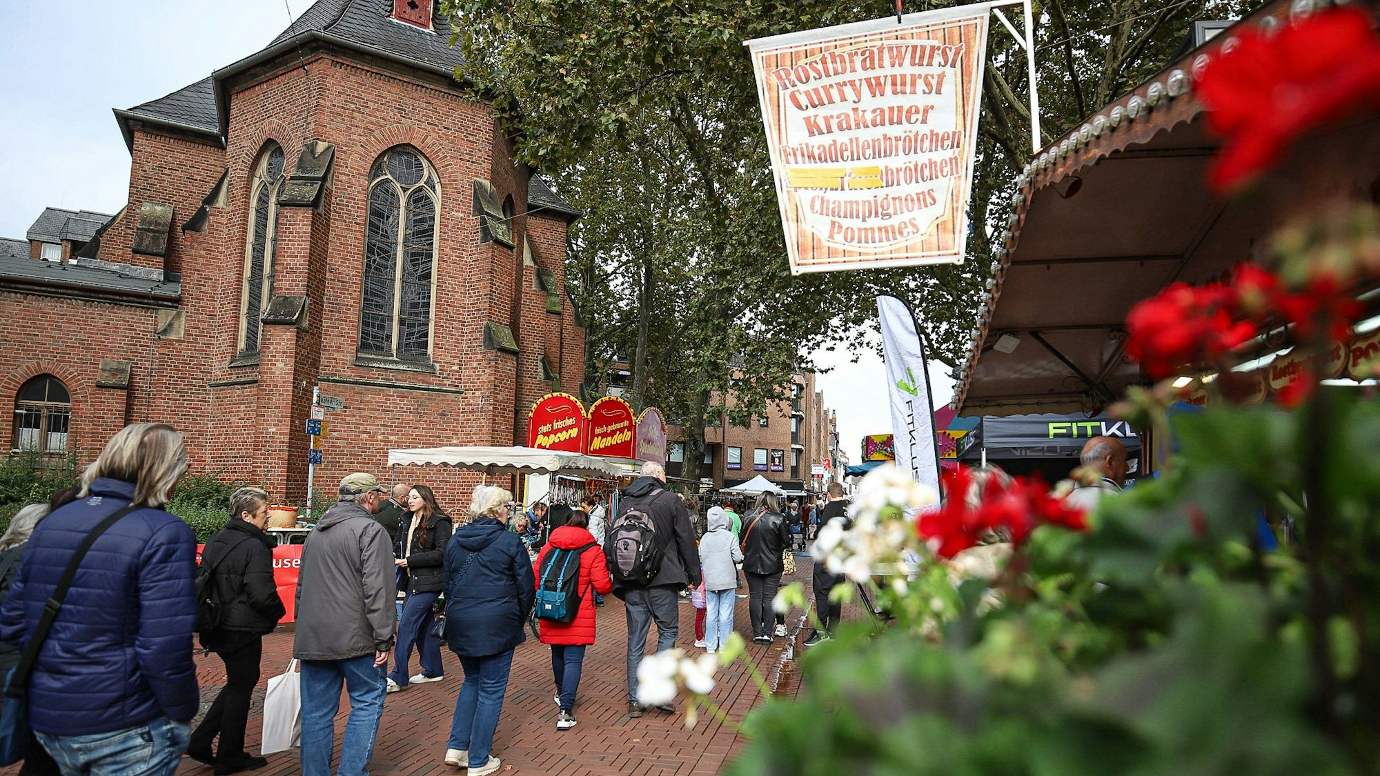 Opladener Herbstmarkt an der Aloysiuskapelle am 12. und 13. Oktober 2024