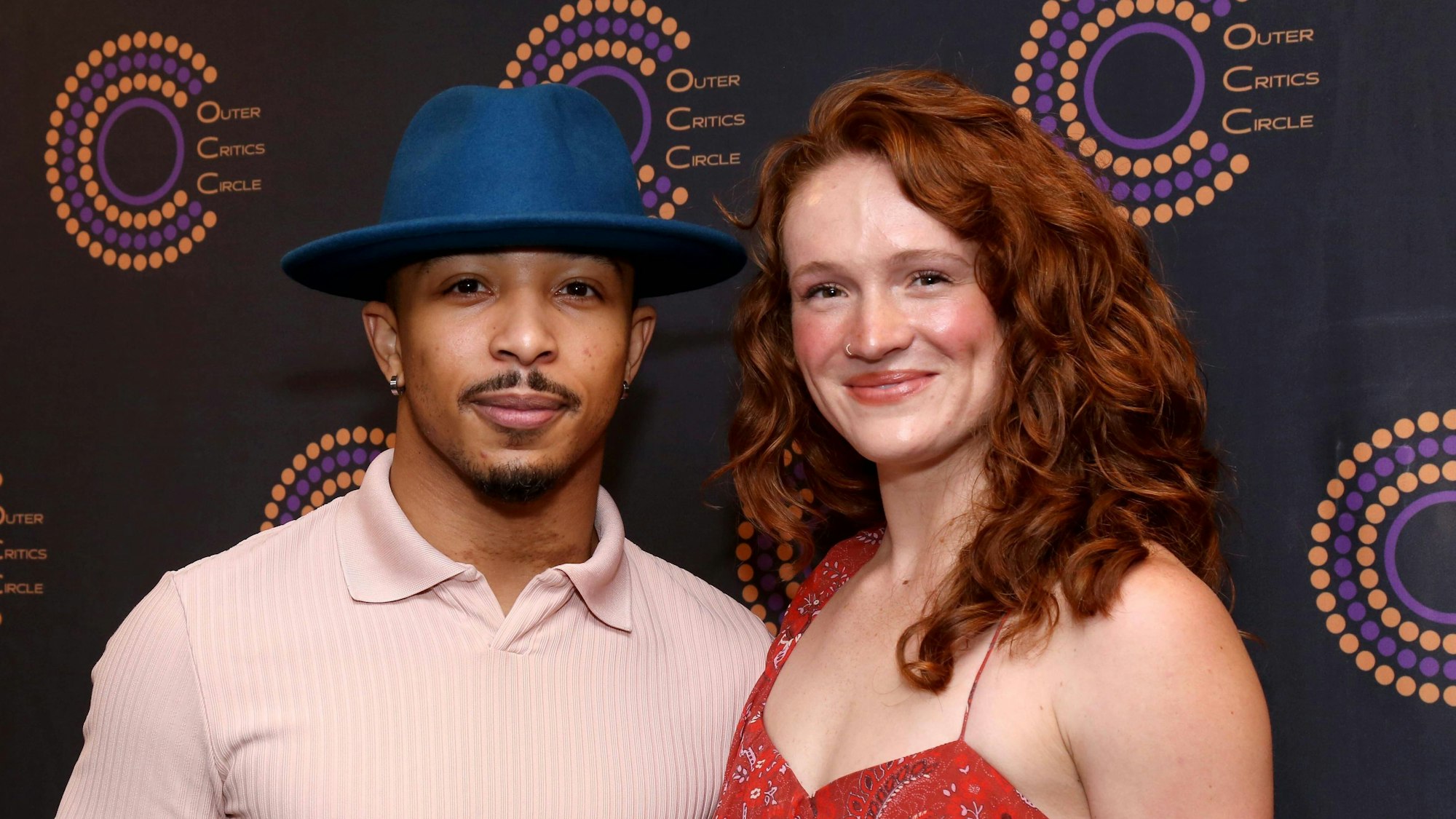 Zelig Williams (l) und Kali May Grinder bei der Verleihung der Outer Critics Circle Awards 2022.