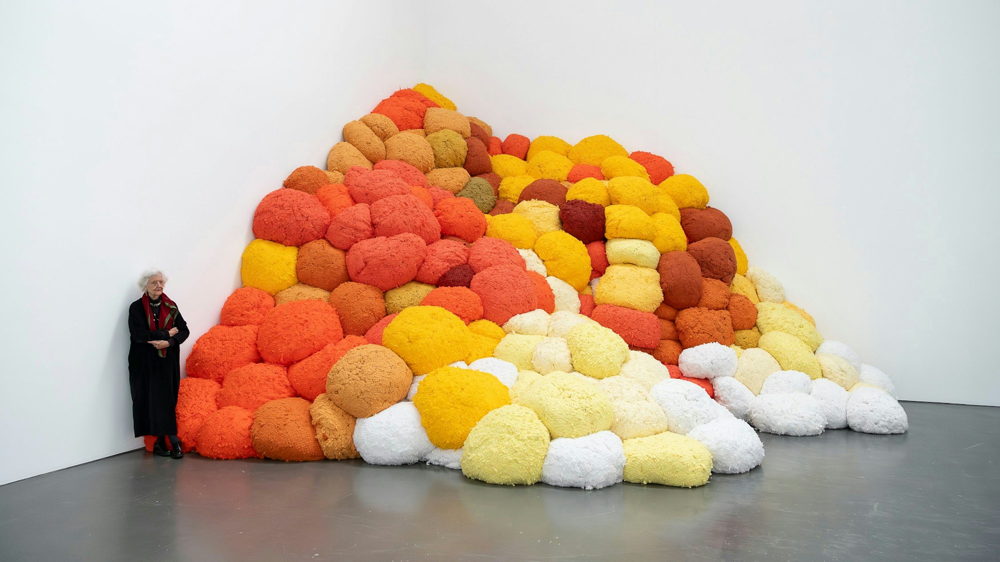 Sheila Hicks in der Kunsthalle Düsseldorf