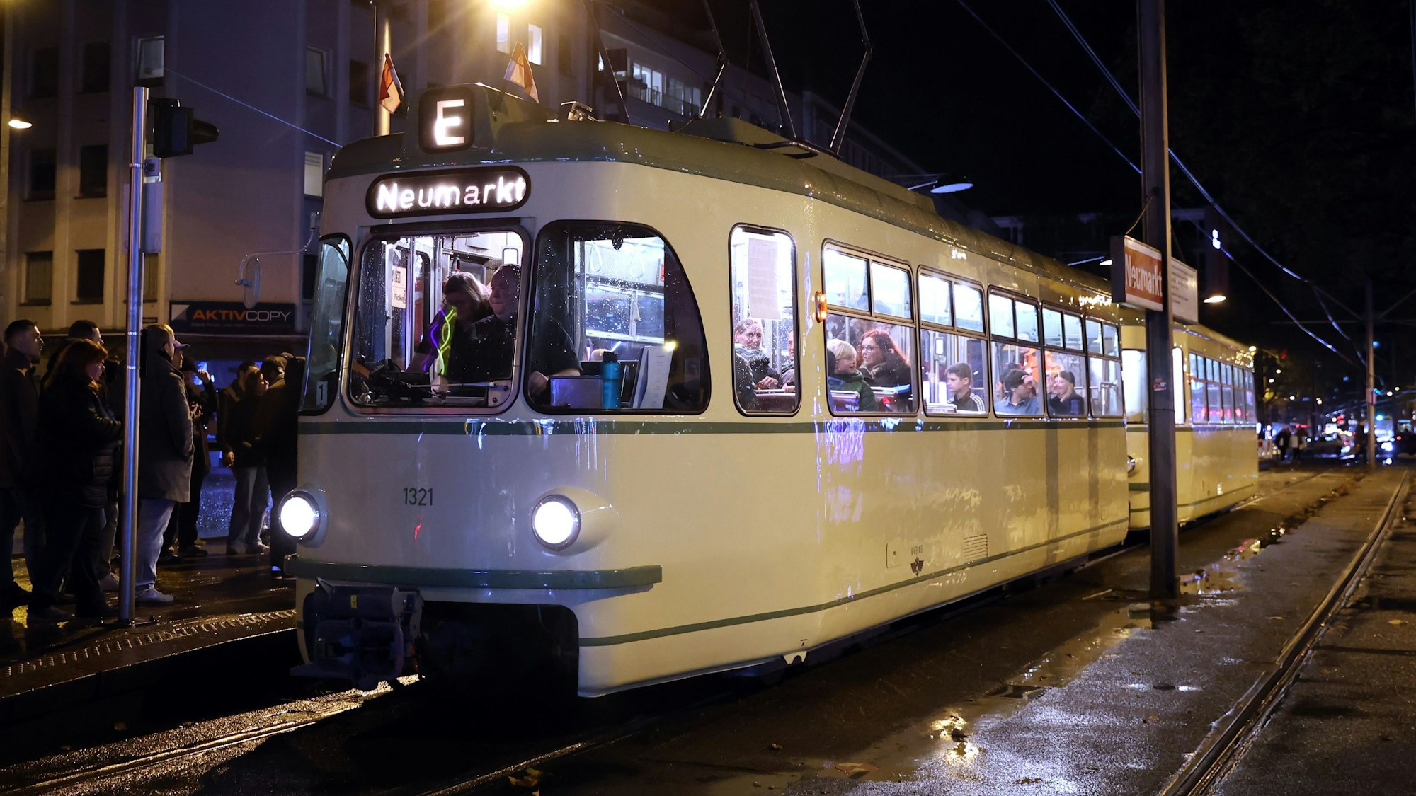 Historische Strassenbahn wird als Shuttle genutzt.