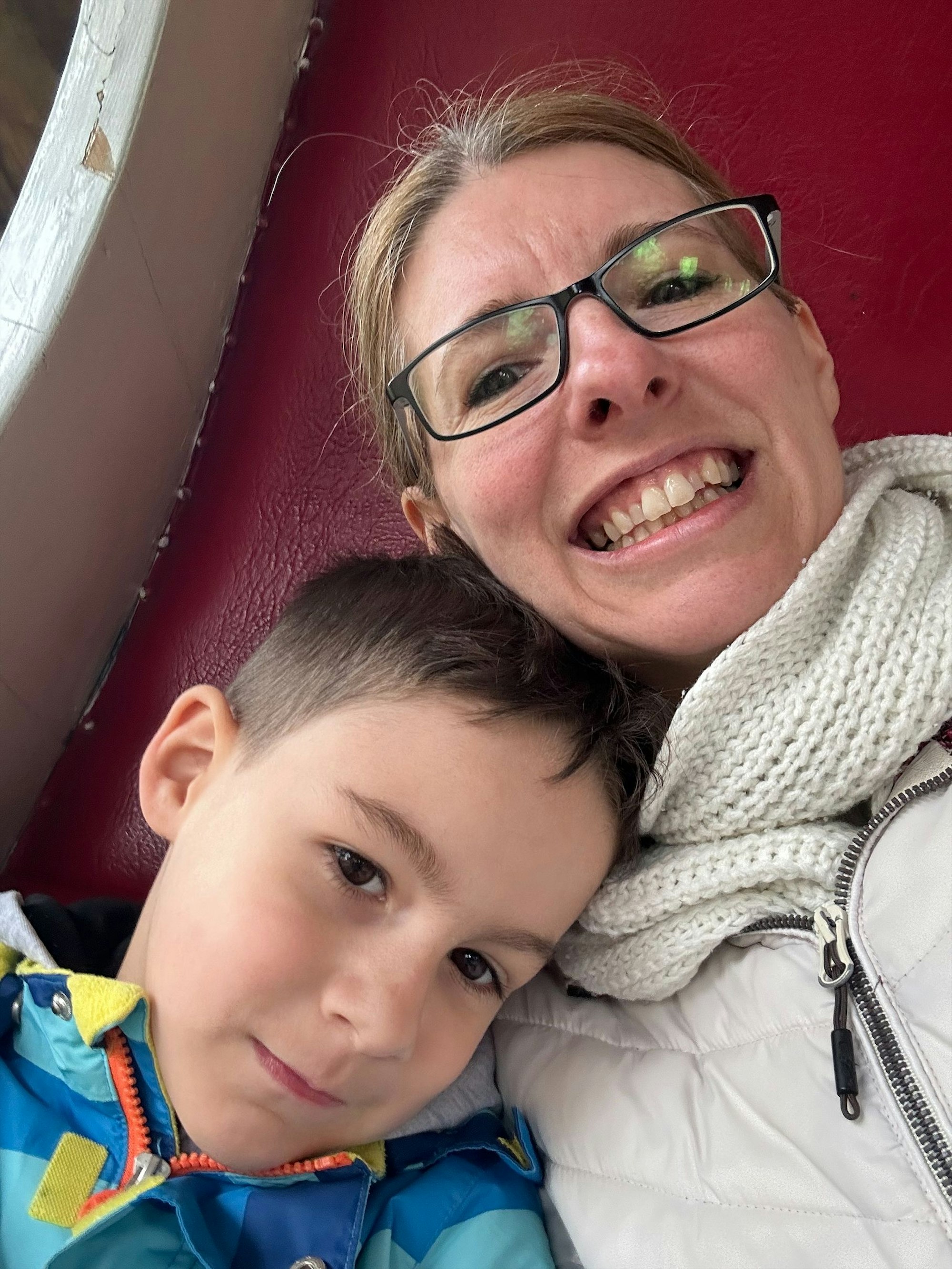 Joshua mit seiner Mutter Rahel Lausch