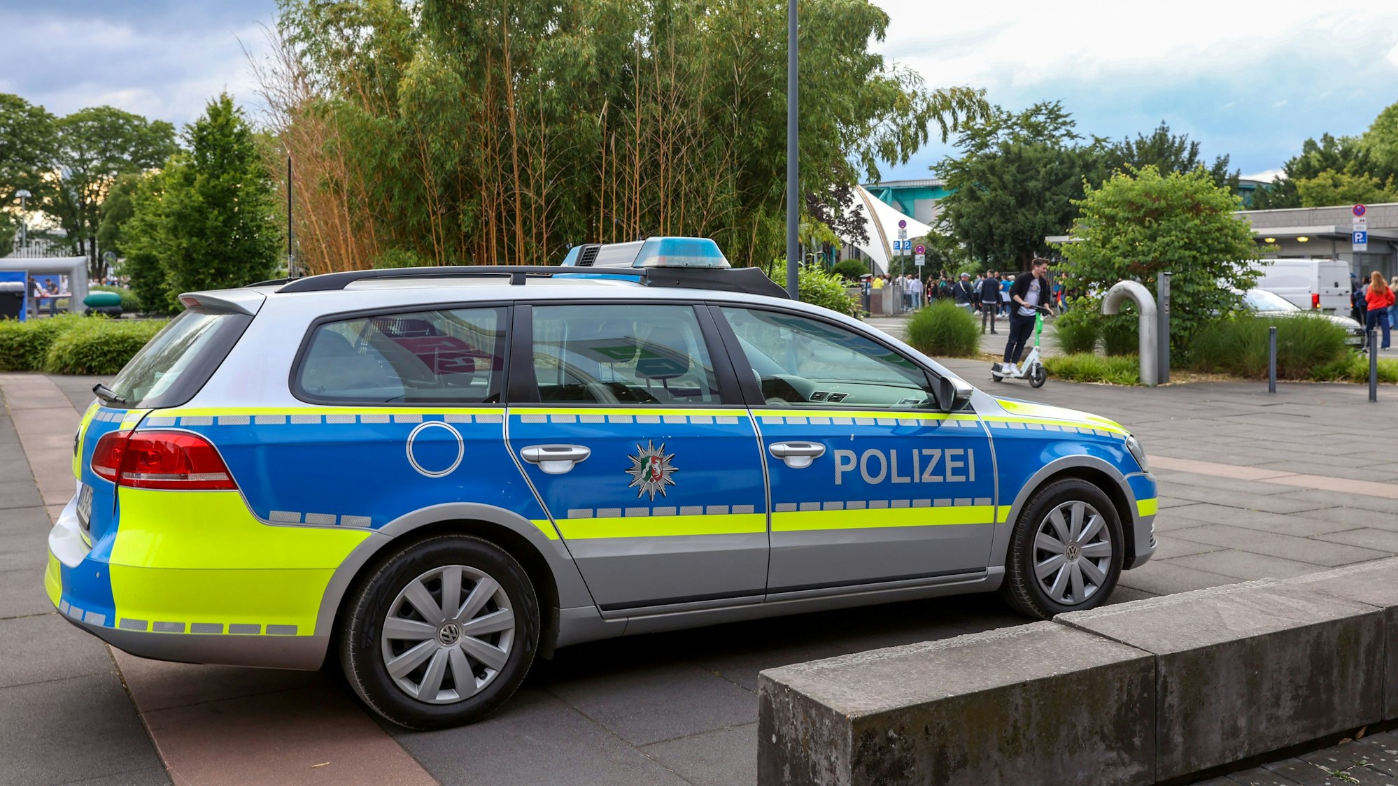 14.06.2024
Köln:
Fußball-Europameisterschaft im Tanzbrunnen
Polizeipräsenz
Foto: Martina Goyert
