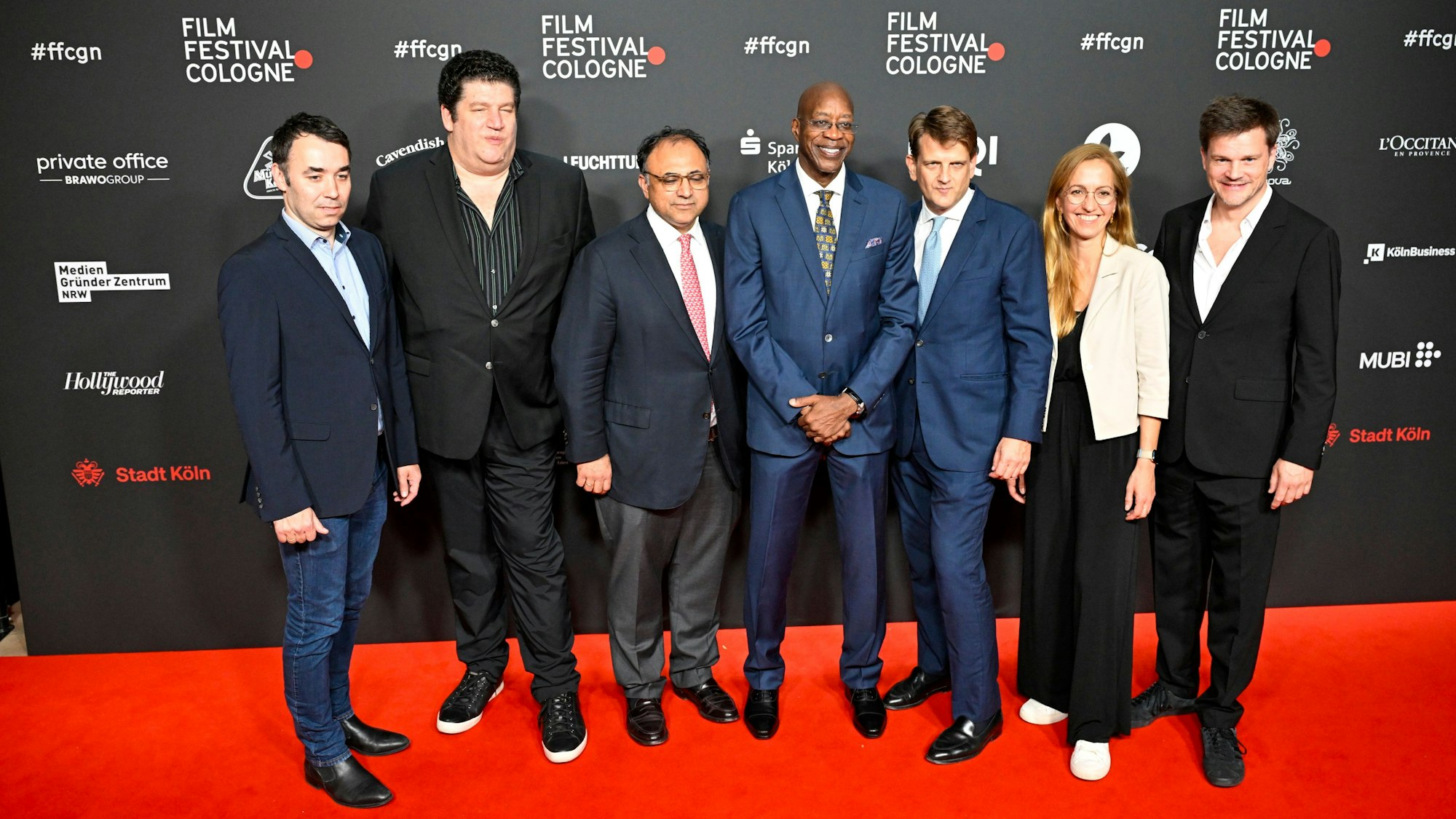 Ein Teil des Filmteams bei der Premiere im Filmpalast