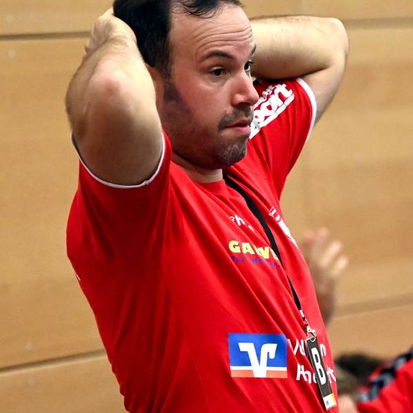 Handball
SC Longerich - Krefel
TR: Chris Stark (Longerich)
Foto: Uli Herhaus