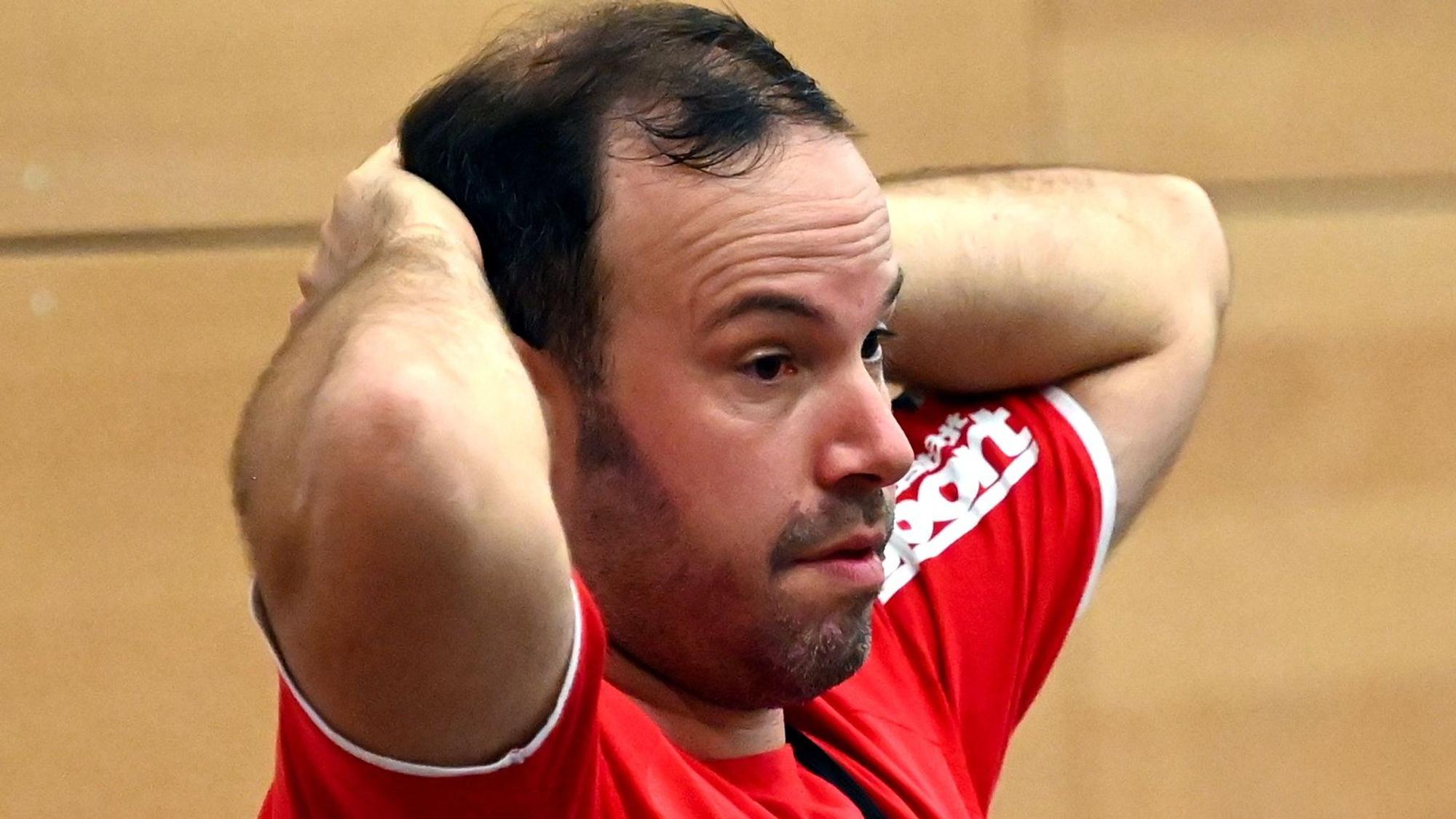 Handball
SC Longerich - Krefel
TR: Chris Stark (Longerich)
Foto: Uli Herhaus