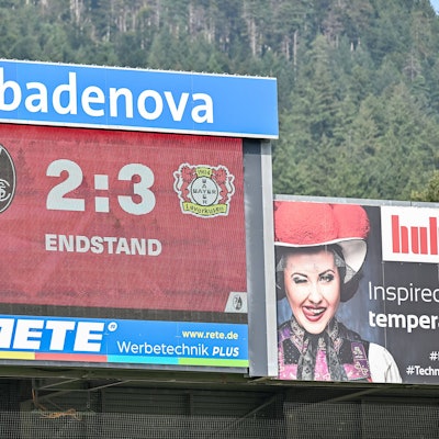 Endstand des Spiels. GER, SC Freiburg - Bayer 04 Leverkusen, Frauen-Fussball, Google Pixel Frauen-Bundesliga, 1. Spieltag, Saison 2024/2025, 31.08.2024 DFB REGULATIONS PROHIBIT ANY USE OF PHOTOGRAPHS AS IMAGE SEQUENCES AND/OR QUASI-VIDEO GER, SC Freiburg - Bayer 04 Leverkusen, Frauen-Fussball, Google Pixel Frauen-Bundesliga, 1. Spieltag, Saison 2024/2025, 31.08.2024 Freiburg *** Final score of the match GER, SC Freiburg Bayer 04 Leverkusen, Women Football, Google Pixel Women Bundesliga, 1 Matchday, Season 2024 2025, 31 08 2024 DFB REGULATIONS PROHIBIT ANY USE OF PHOTOGRAPHS AS IMAGE SEQUENCES AND OR QUASI VIDEO GER, SC Freiburg Bayer 04 Leverkusen, Women Football, Google Pixel Women Bundesliga, 1 Matchday, Season 2024 2025, 31 08 2024 Freiburg Copyright: xEibner-Pressefoto/ThomasxHessx EP_THS