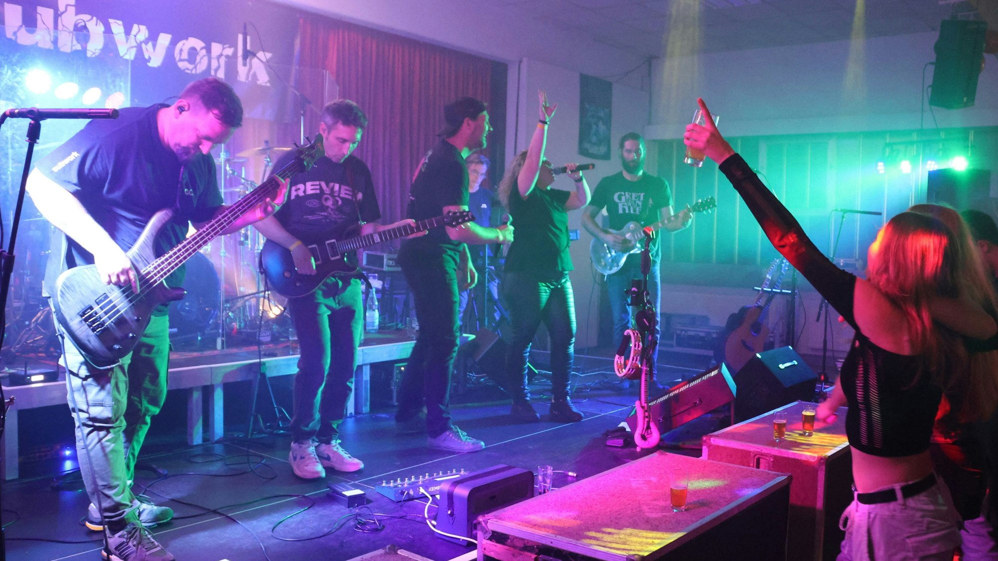 Konzert Rock the Mine, Die Reichshofer Band Subwork auf der Bühne