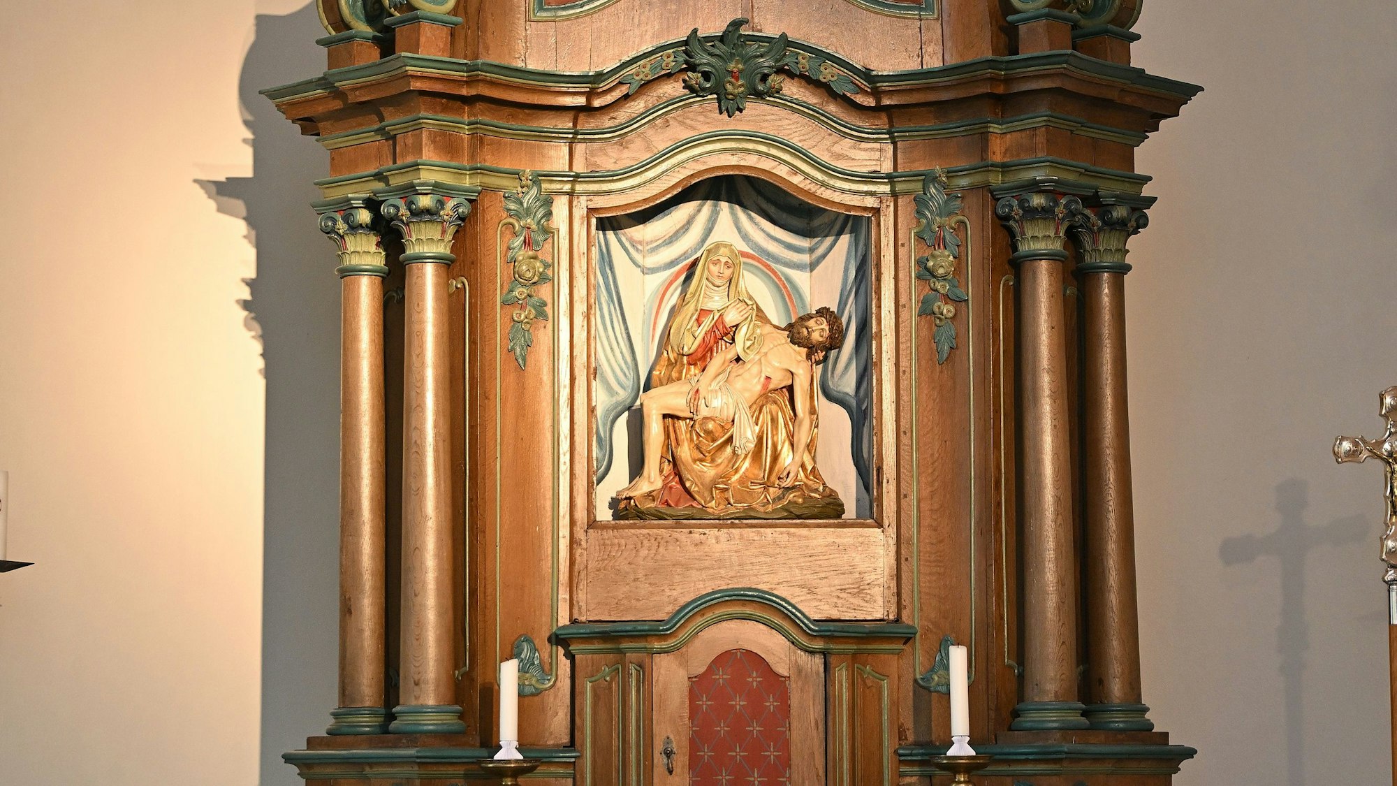 Das Foto zeigt das Marienbildnis in der Biesfelder Kirche