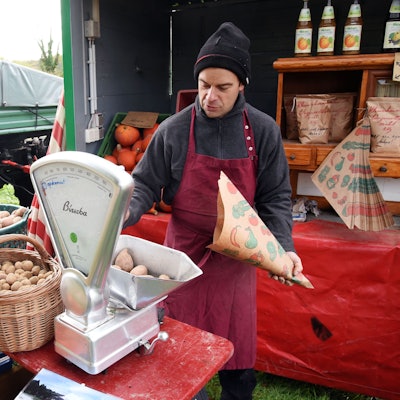 Martin Kleinschmidt an seinem Stand.