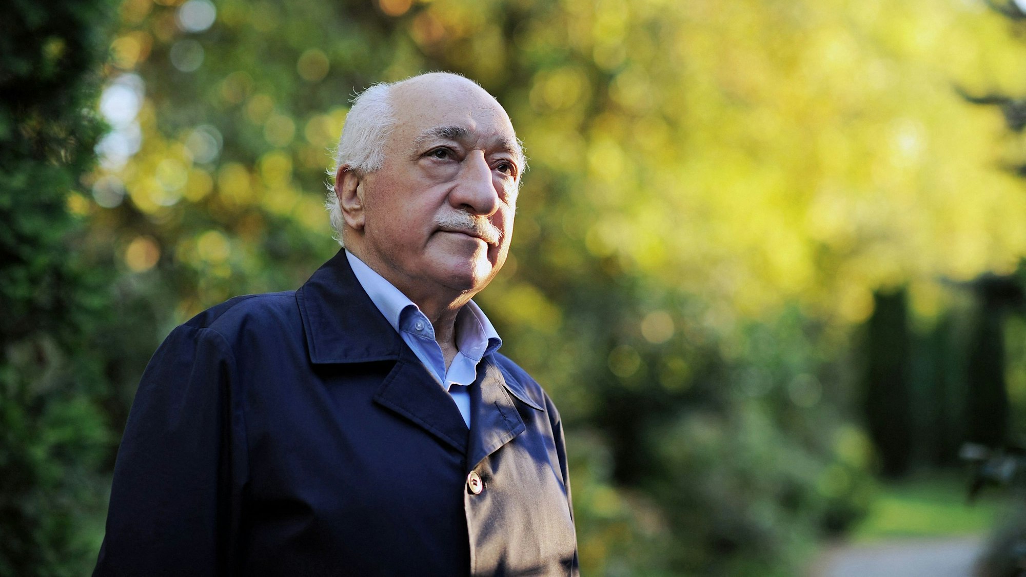 (FILES) A handout picture released by Zaman Daily shows exiled Turkish Muslim preacher Fethullah Gulen at his residence on September 24, 2013 in Saylorsburg, Pennsylvania.