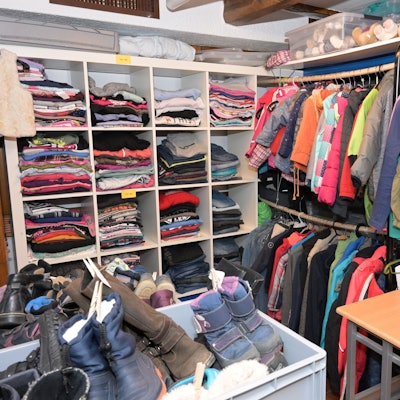 Das Foto zeigt die Kleiderkammer in Bechen