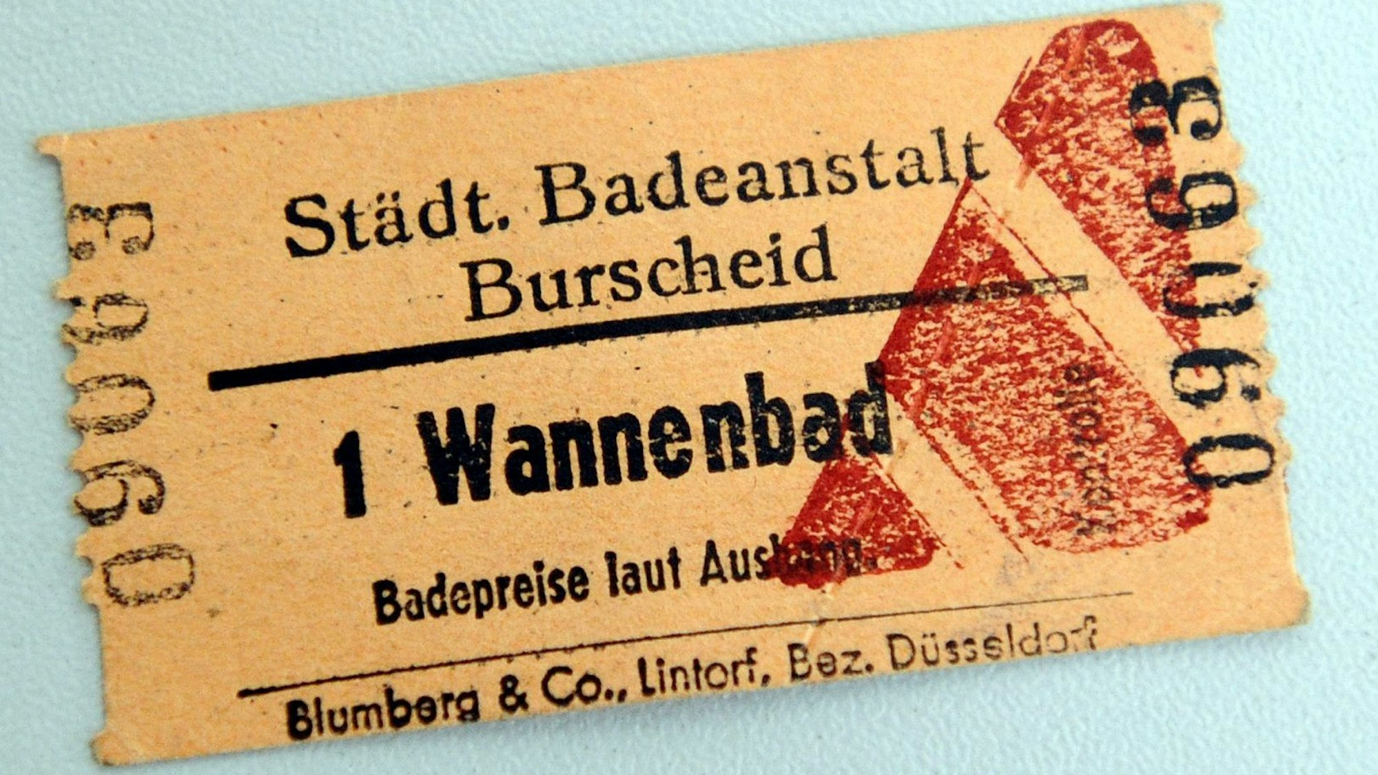 Eine alte Eintrittskarte für das Burscheider Bad