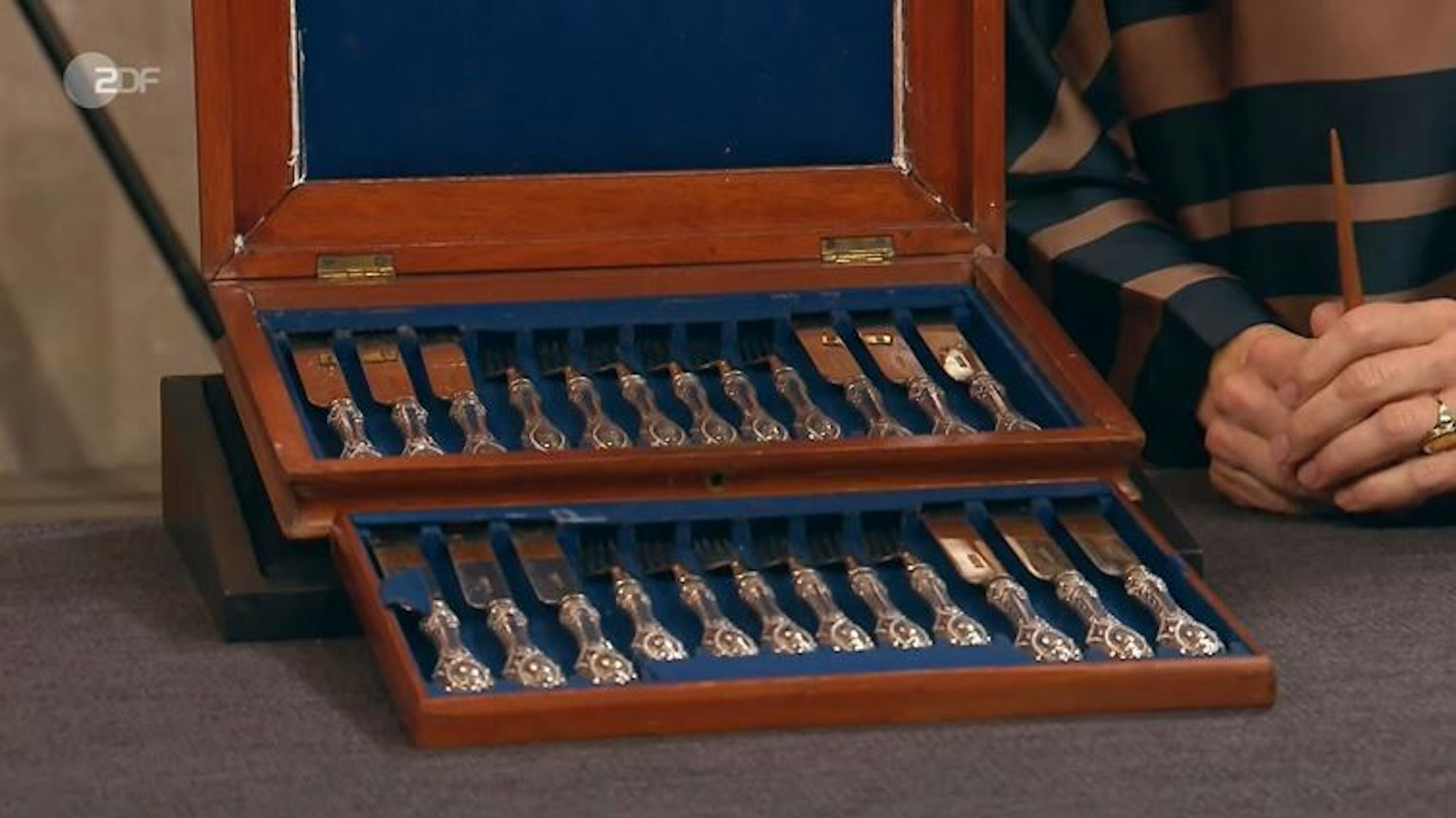 Das Besteck aus Neuss bei „Bares für Rares“.