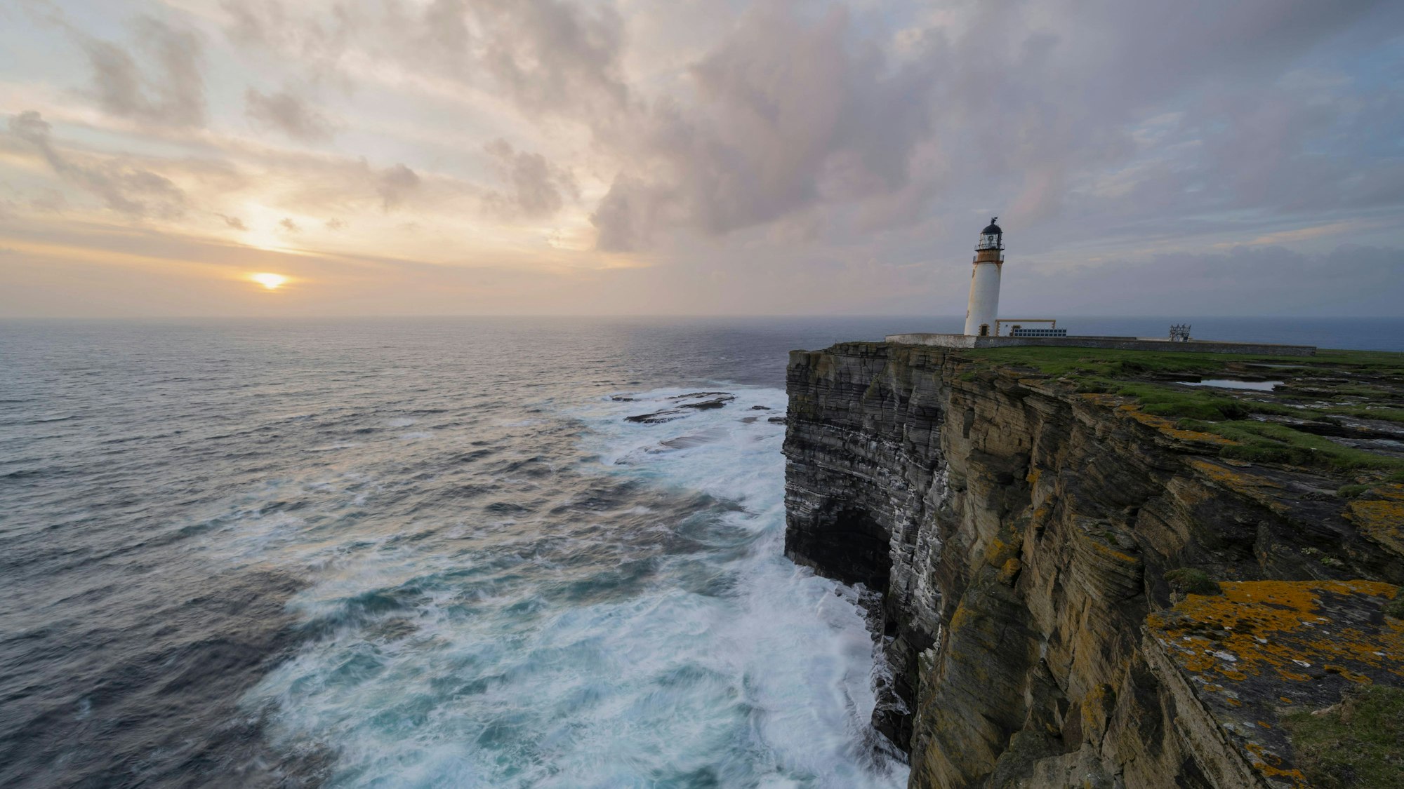 Clifftop Noup Head Lighthouse, Westray, Orkney Islands, Scotland United Kingdom, Scotland, Orkney, Westray R_XCPU241018-1563694-01