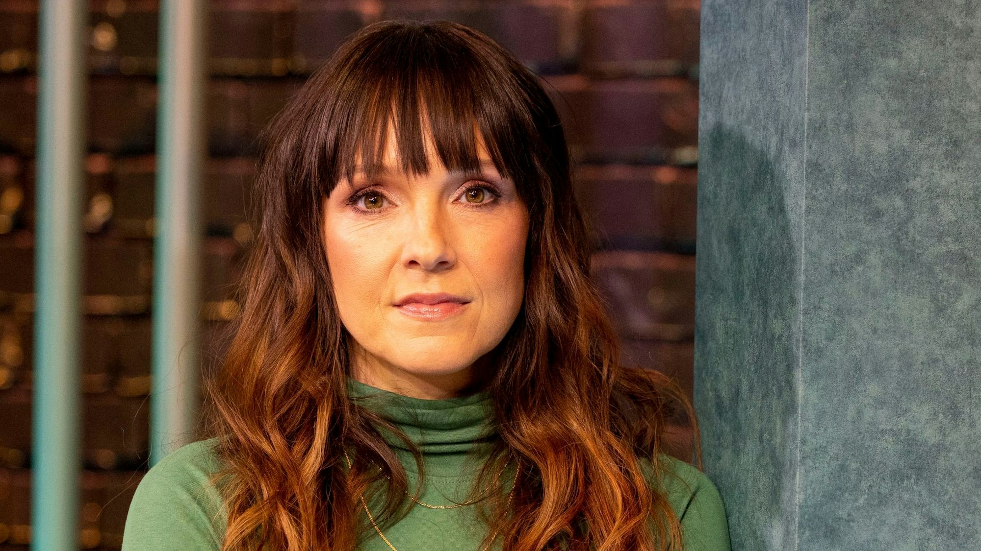 Comedian und Autorin Carolin Kebekus mochte das Gemeindeleben, trat aber dennoch aus der Kirche aus. (Archivbild)