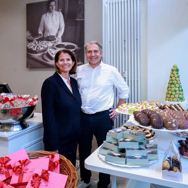 Christine und Volker Gmeiner eröffneten ihre Pop-up-Confiserie.