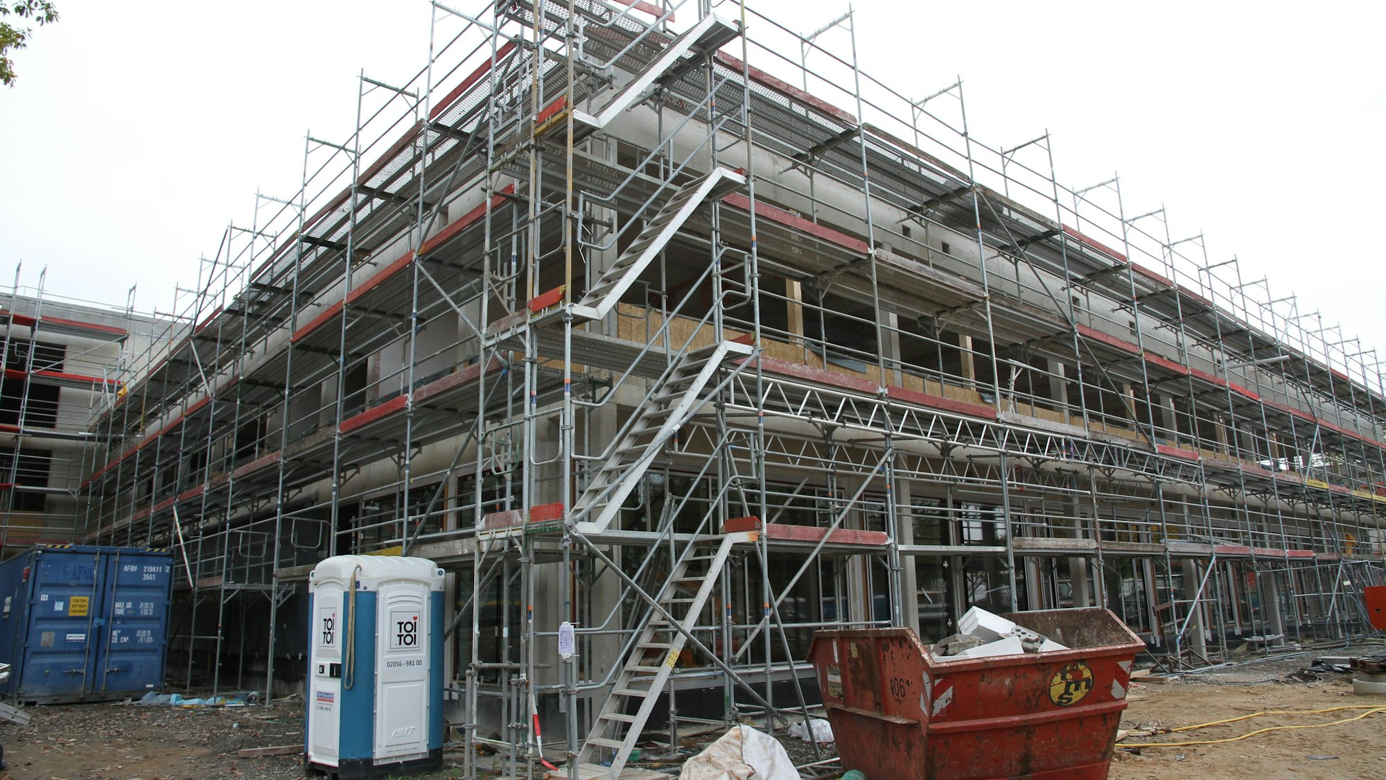 Der Rohbau für den Bildungscampus Neuenhof in Siegburg mit Realschule und Gesamtschule ist fertig