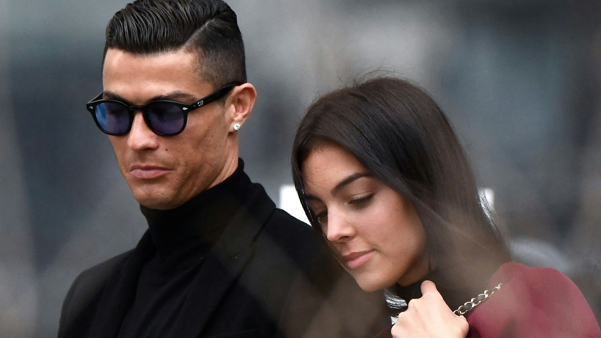 Fußball-Profi Cristiano Ronaldo und seine spanische Freundin Georgina Rodriguez.
