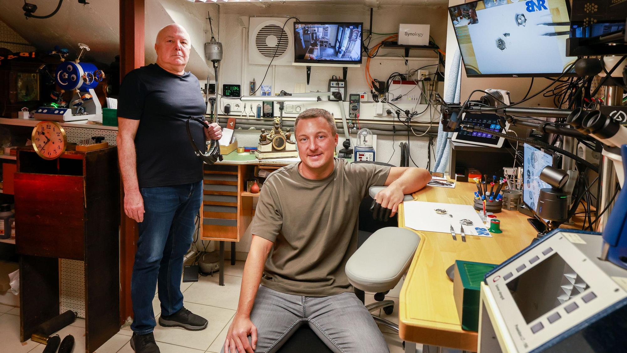 Heinz Wilhelm Stupp und sein Sohn Daniel in ihrer Werkstatt