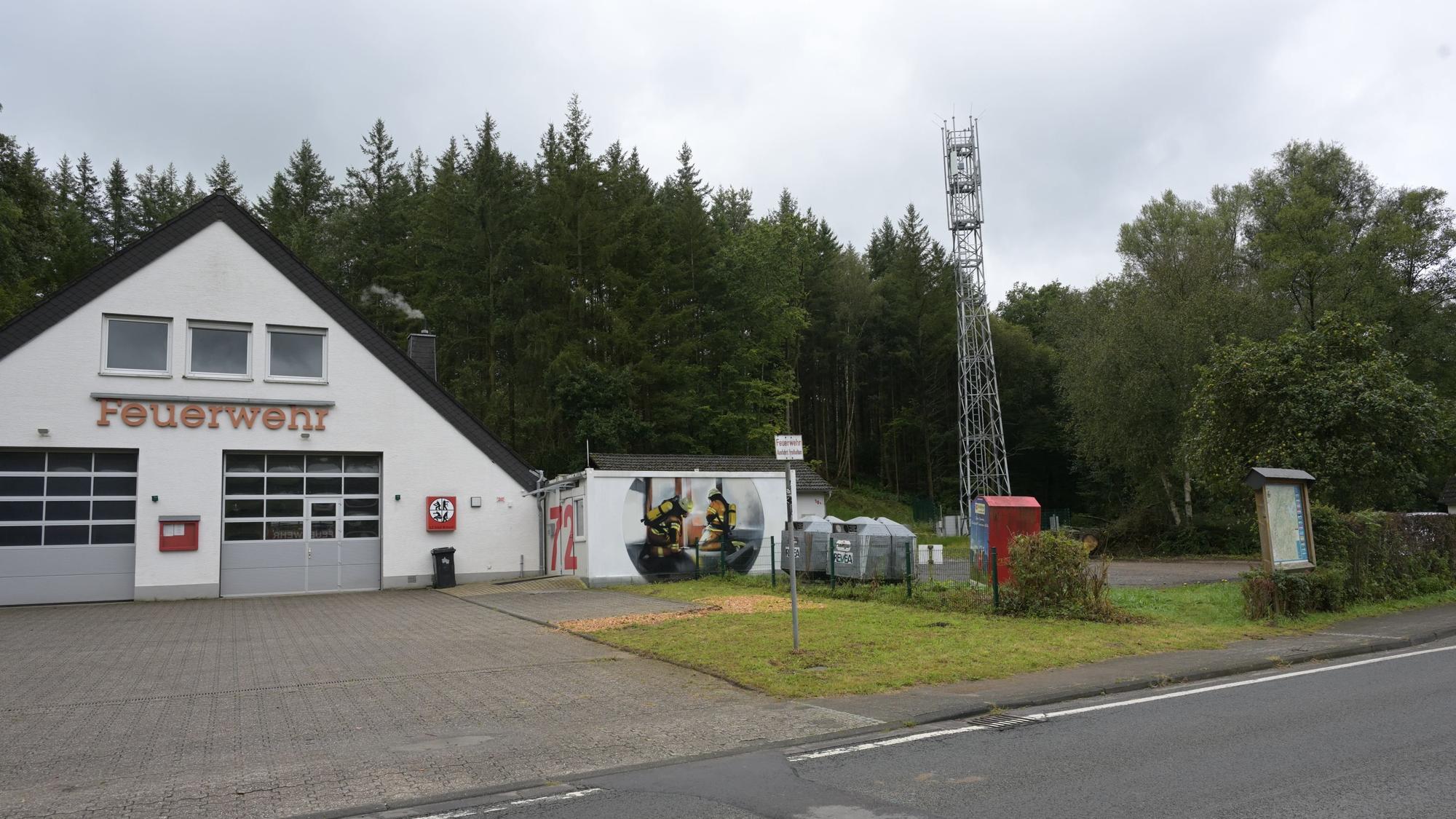 Parkplatz am Feuerwehrhaus in Odenthal-Höffe
