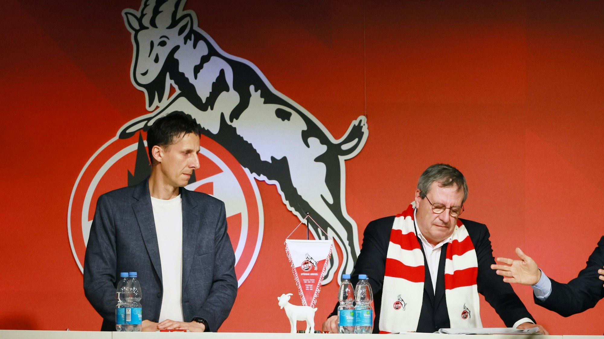 1. FC Köln, MMC-Studios, Mitgliederstammtisch, 12.06.2024, von links: Christian Keller, Werner Wolf, Eckhard Sauren, Bild: Herbert Bucco