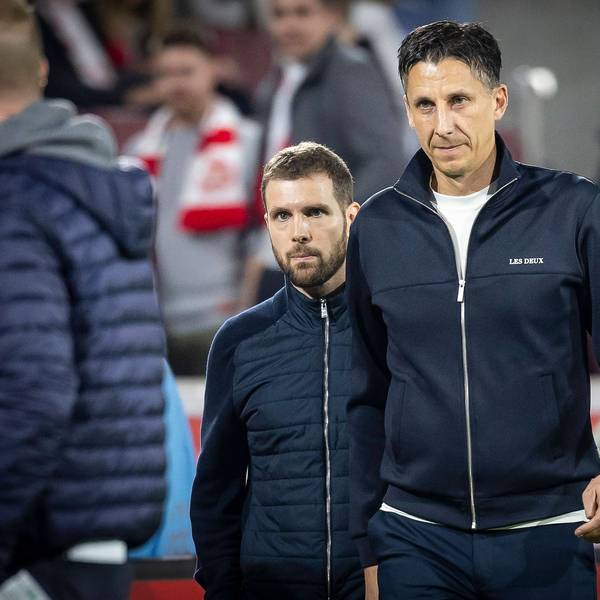 1. FC Köln - SC Paderborn 07, 25.10.2024 Dr. Christian Keller Geschäftsführer 1. FC Köln geht, begleitet von Keller raus -Sprechchören zum Interview 10. Spieltag der 2. Fußball-Bundesliga, 1. FC Köln - SC Paderborn 07 am 25.10.2024 im RheinEnergie-Stadion in Köln. DIE DFL-VORSCHRIFTEN VERBIETEN JEDE VERWENDUNG VON FOTOS ALS BILDSEQUENZEN UND/ODER QUASI-VIDEO. *** 1 FC Köln SC Paderborn 07, 25 10 2024 Dr Christian Keller Managing Director 1 FC Köln goes, accompanied by Keller out chants to the interview 10 matchday of the 2 Football Bundesliga, 1 FC Köln SC Paderborn 07 on 25 10 2024 at the RheinEnergie Stadium in Cologne THE DFL REGULATIONS PROHIBIT ANY USE OF PHOTOS AS PICTURE SEQUENCES AND OR QUASI VIDEO Copyright: xBEAUTIFULxSPORTS/AxelxKohringx