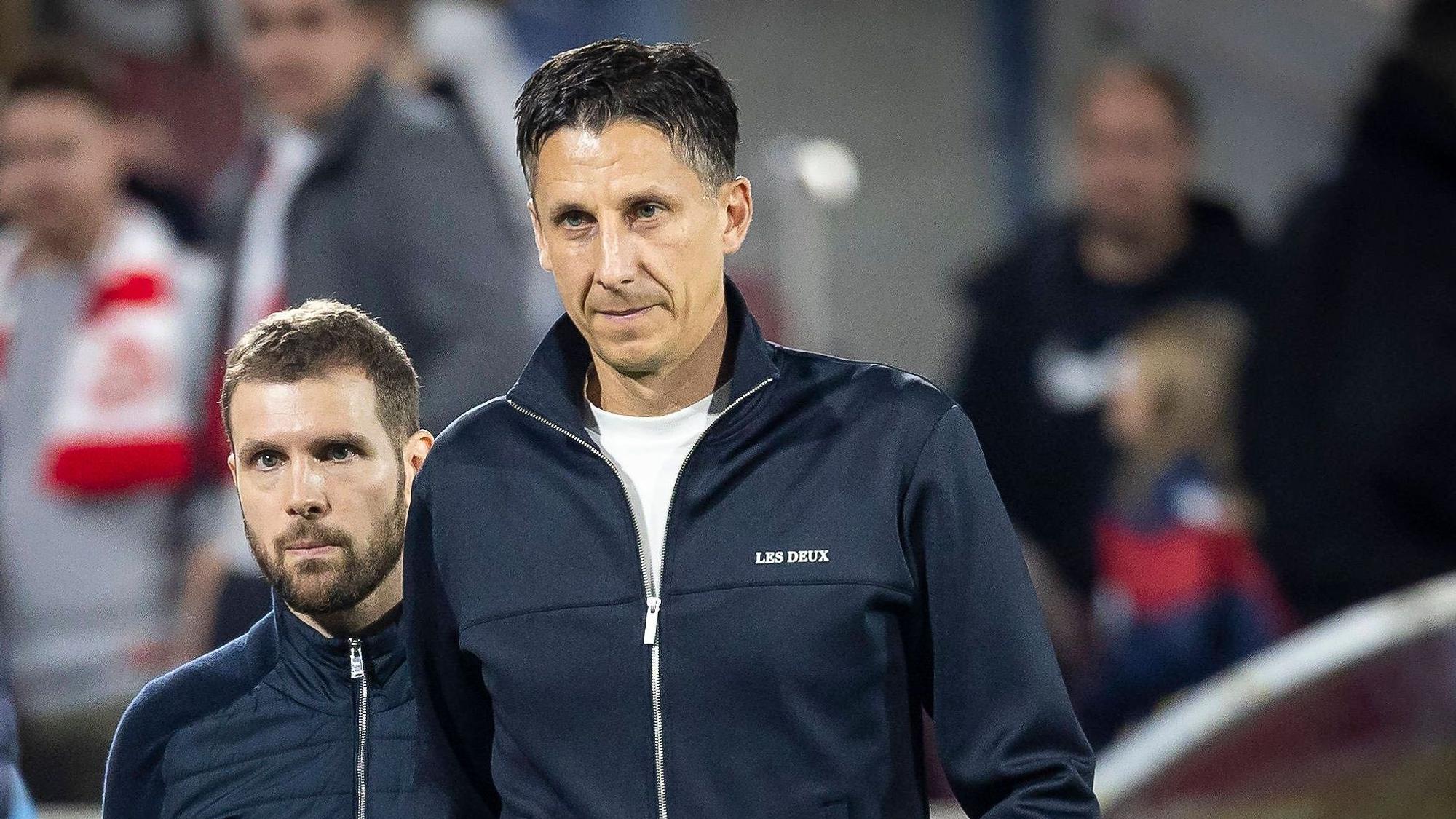 1. FC Köln - SC Paderborn 07, 25.10.2024 Dr. Christian Keller Geschäftsführer 1. FC Köln geht, begleitet von Keller raus -Sprechchören zum Interview 10. Spieltag der 2. Fußball-Bundesliga, 1. FC Köln - SC Paderborn 07 am 25.10.2024 im RheinEnergie-Stadion in Köln. DIE DFL-VORSCHRIFTEN VERBIETEN JEDE VERWENDUNG VON FOTOS ALS BILDSEQUENZEN UND/ODER QUASI-VIDEO. *** 1 FC Köln SC Paderborn 07, 25 10 2024 Dr Christian Keller Managing Director 1 FC Köln goes, accompanied by Keller out chants to the interview 10 matchday of the 2 Football Bundesliga, 1 FC Köln SC Paderborn 07 on 25 10 2024 at the RheinEnergie Stadium in Cologne THE DFL REGULATIONS PROHIBIT ANY USE OF PHOTOS AS PICTURE SEQUENCES AND OR QUASI VIDEO Copyright: xBEAUTIFULxSPORTS/AxelxKohringx