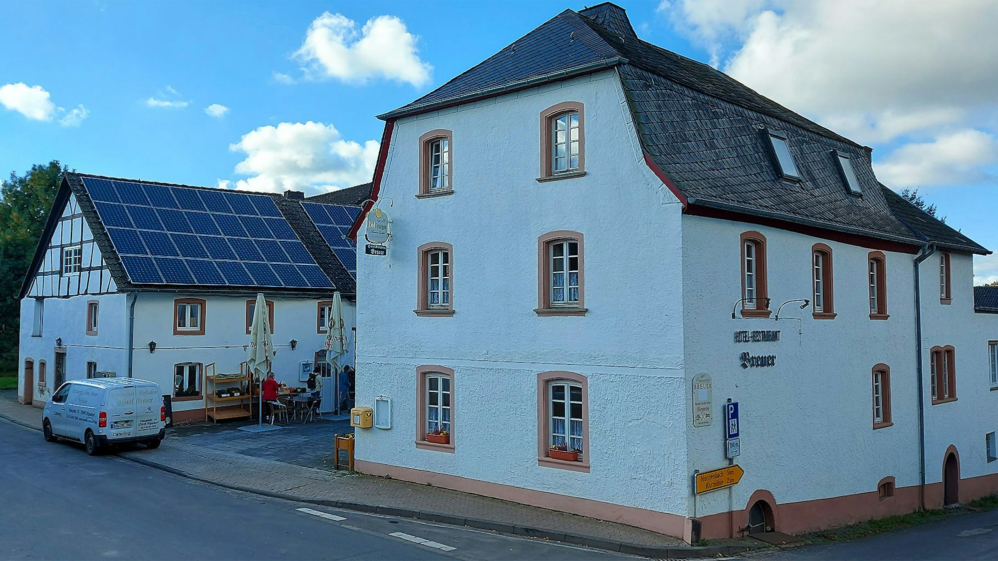 Das Bild zeigt das Hotel und Restaurant Breuer in Blankenheim-Ripsdorf.