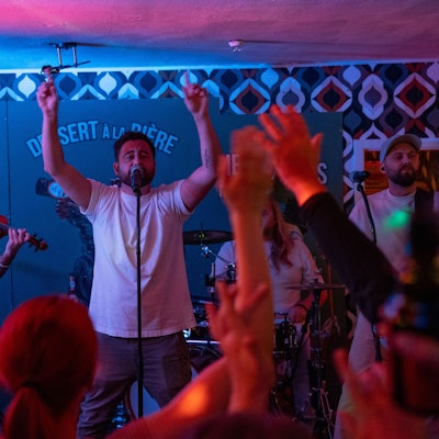 Nico von Styp ist neuer Frontsänger von Lupo, hier bei der Realeasparty im Partykeller der Stadthalle