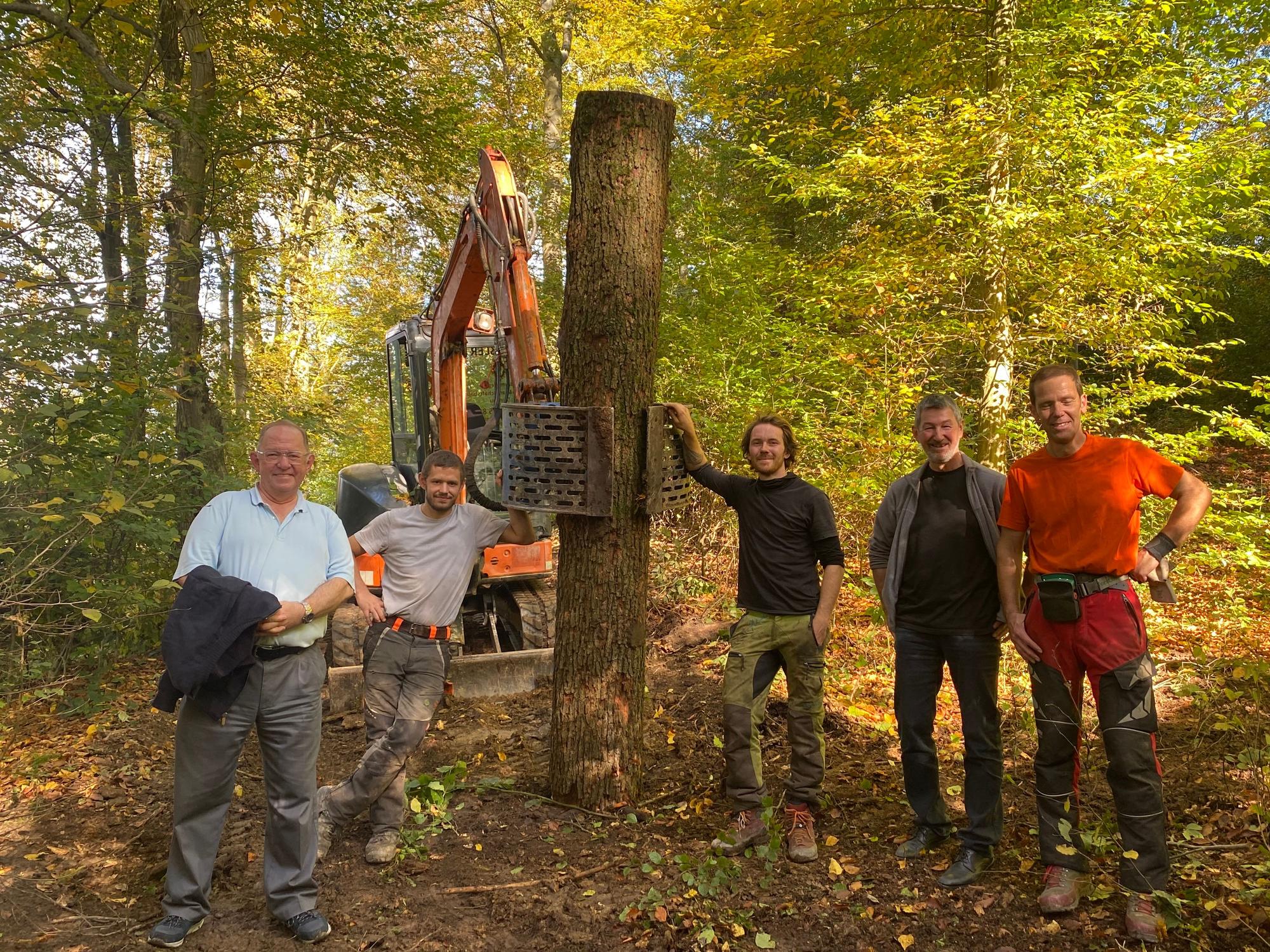 Renovierungsaktion Waldlehrpfad in Leichlingen-Witzhelden am 26.10.2024