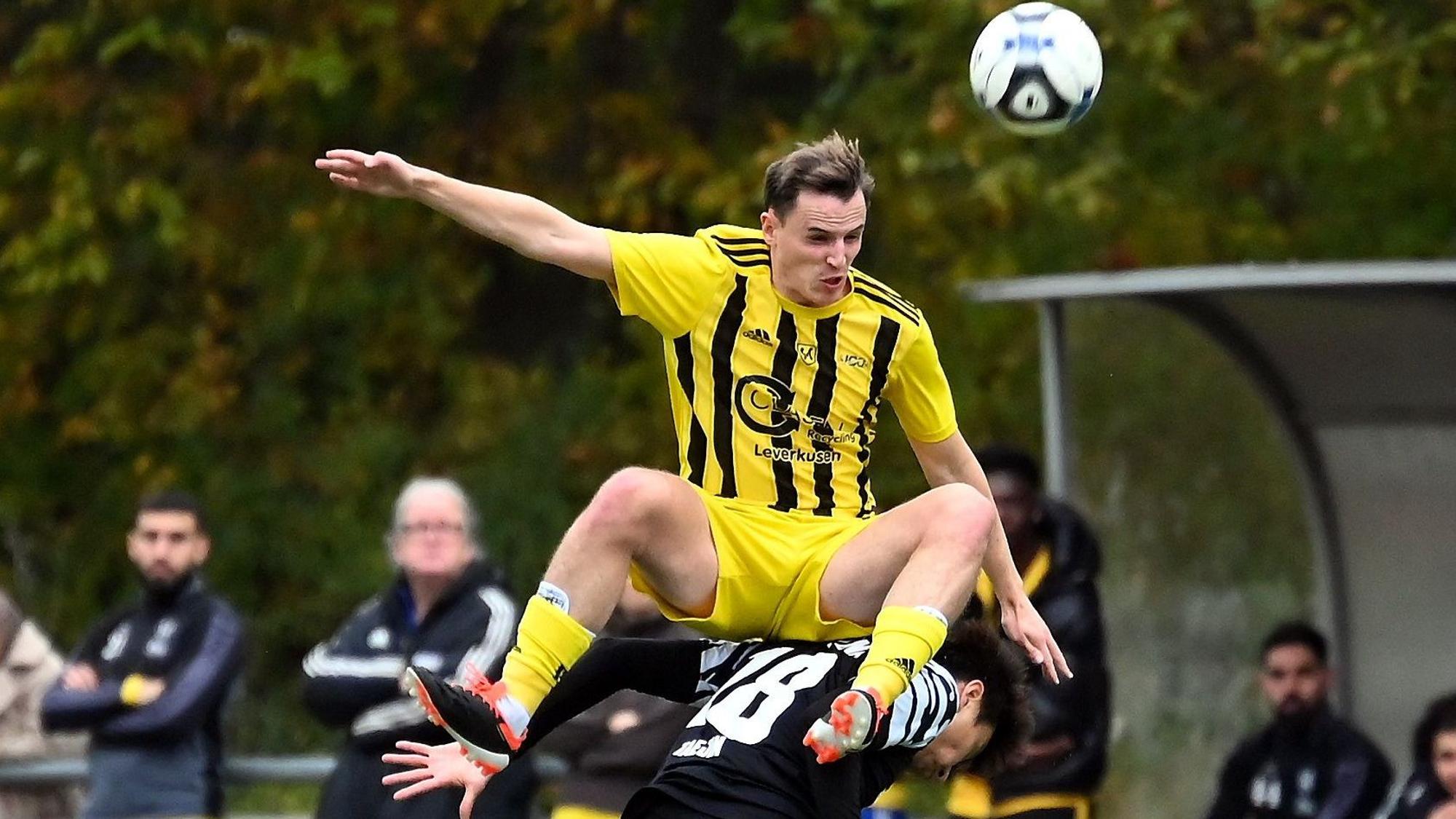 27.10.2024, Fussball-SV Schlebusch-Fortuna Bonn
Noah Gonschior (Schlebusch)
Foto: Uli Herhaus