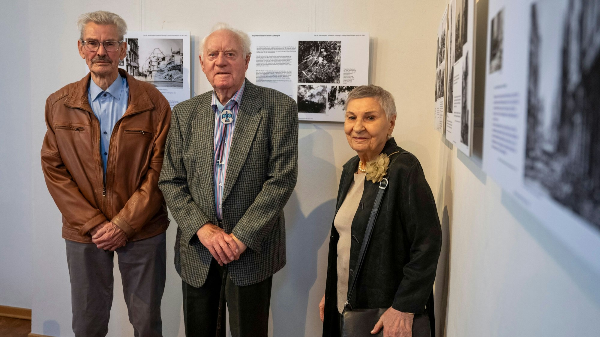 26.10.2024, Köln: Ausstellungseröffnung zum 80. Jahrestag "Schwarzer Samstag von Mülheim". Die Bombardierung und Zerstörung Mülheims zum Ende des 2. Weltkriegs, am 28.10.1944, wird Schwarzer Samstag genannt. Ausstellungseröffnung in der Fiedenskirche in der Wallstraße in Mülheim. Foto: Uwe Weiser