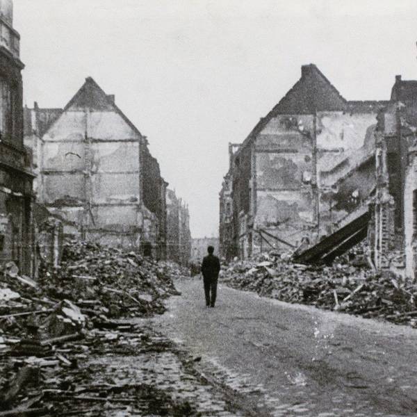 Dünnwalder Straße in Mülheim, ca. 1945
