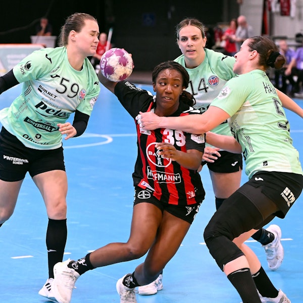 08.09.2024, Handball-Bayer Leverkusen - Thüringen
mitte: Jennifer Souza (Bayer)
Foto: Uli Herhaus