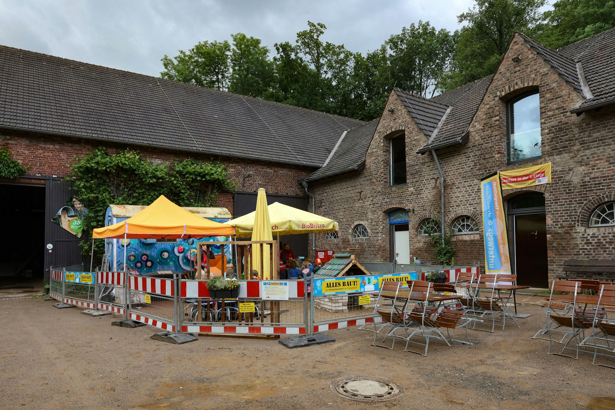 Erlebnisbaustelle auf dem Naturgut Ophoven