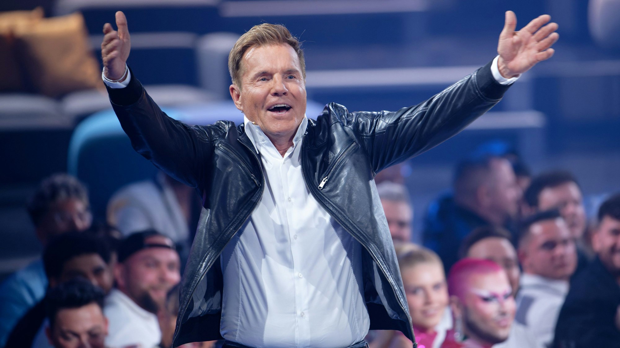 DSDS-Juror Dieter Bohlen kommt ins Studio bei der ersten Live-Sendung der Castingshow «Deutschland sucht den Superstar 20».
