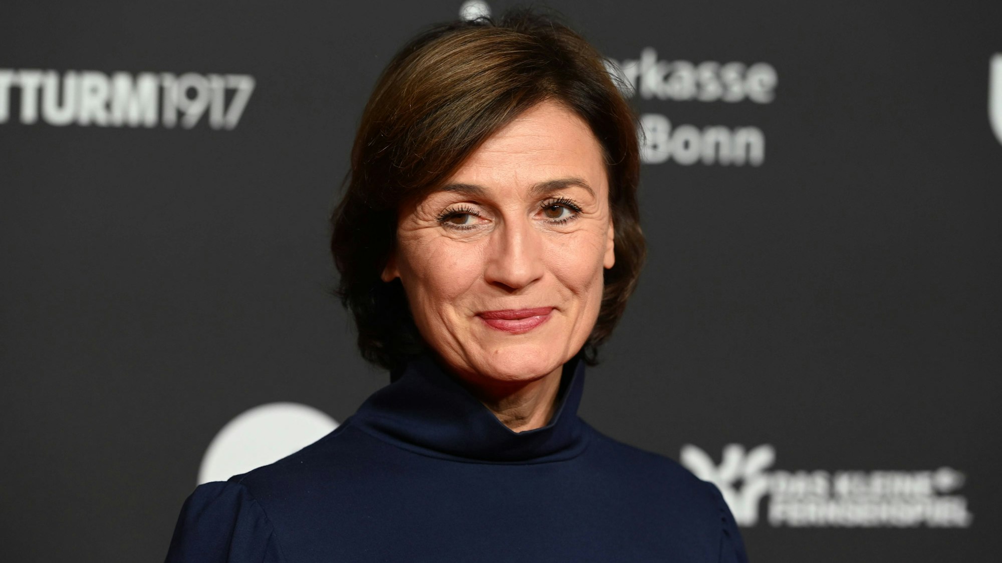 Sandra MAISCHBERGER, Moderatorin, Produzentin, Roter Teppich, Red Carpet Show, Ankunft, arrival, Eroeffnung des Film Festivals Cologne 2024 und Fotocall fuer den Film RIEFENSTAHL auf dem Film Festival Cologne 2024 in Koeln, 19.10.2024. *** Sandra MAISCHBERGER, presenter, producer, red carpet, red carpet show, arrival, opening of the Film Festival Cologne 2024 and photocall for the film RIEFENSTAHL at the Film Festival Cologne 2024 in Cologne, 19 10 2024