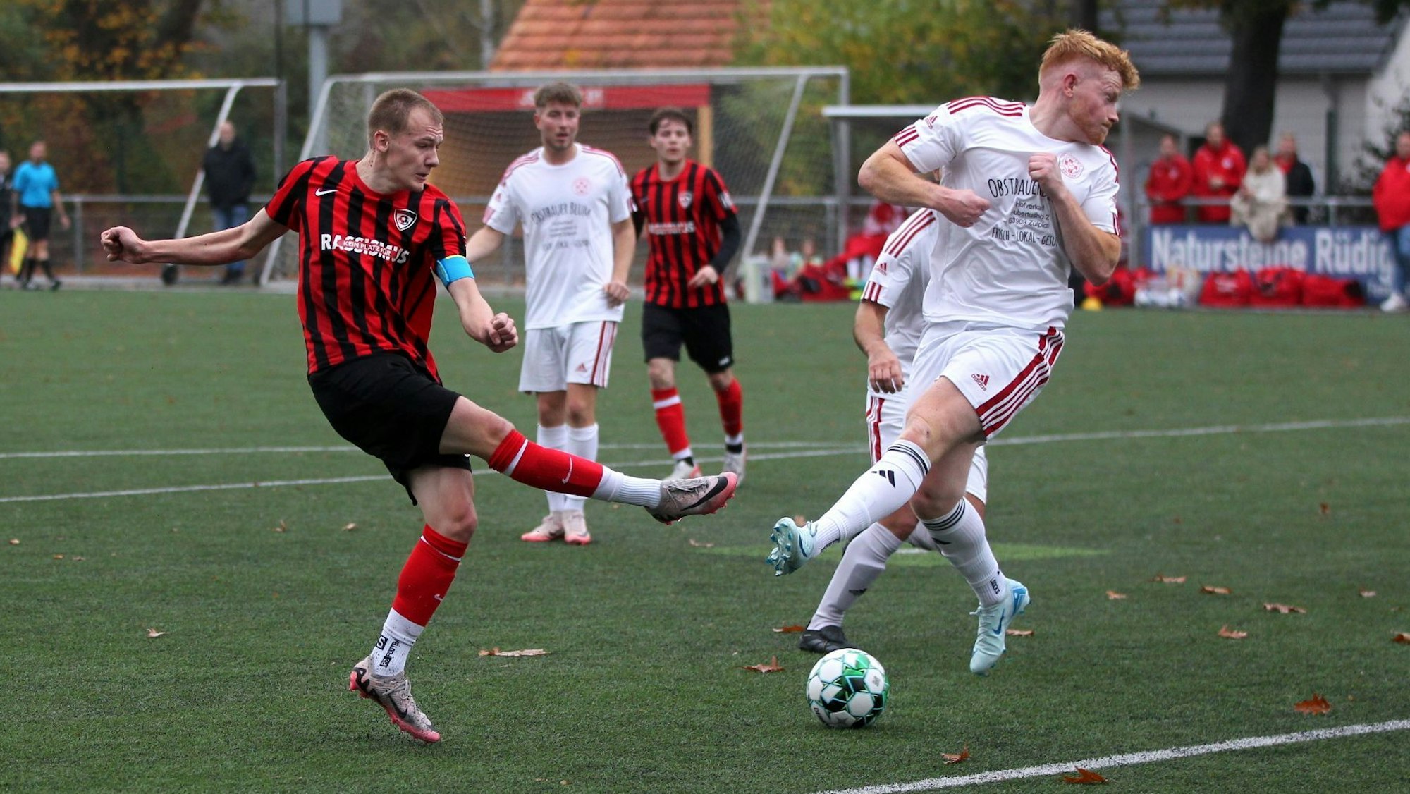 Das Bild zeigt Luke Bungart beim Schuss.